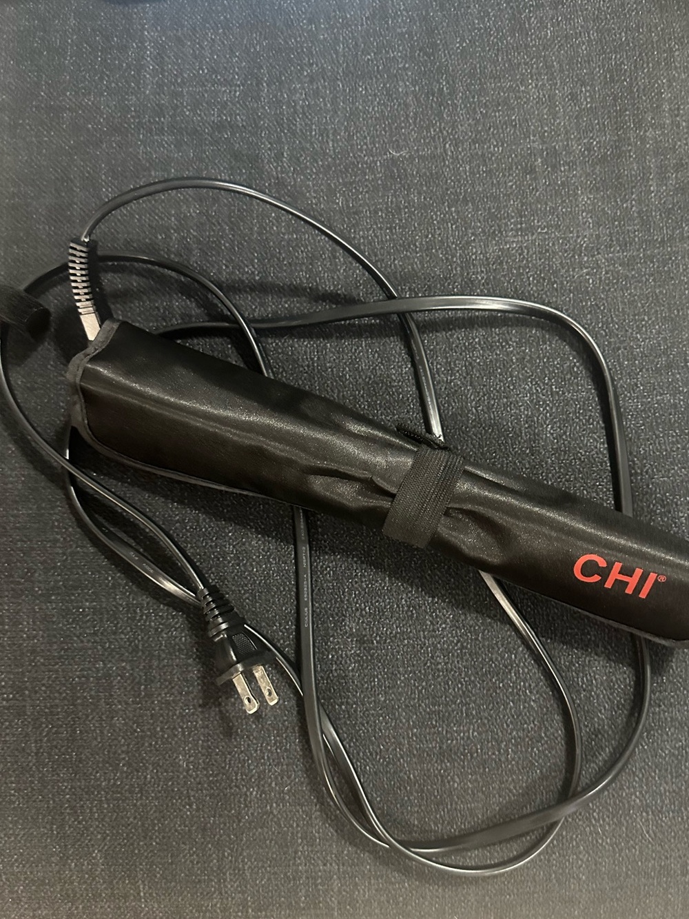 CHI Black Hair Flat Iron with Sleeve/ Heat Rest Pad